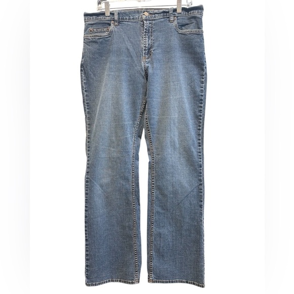 Old Navy Women’s Bootcut Basic Jeans Size 14 - Picture 1 of 9